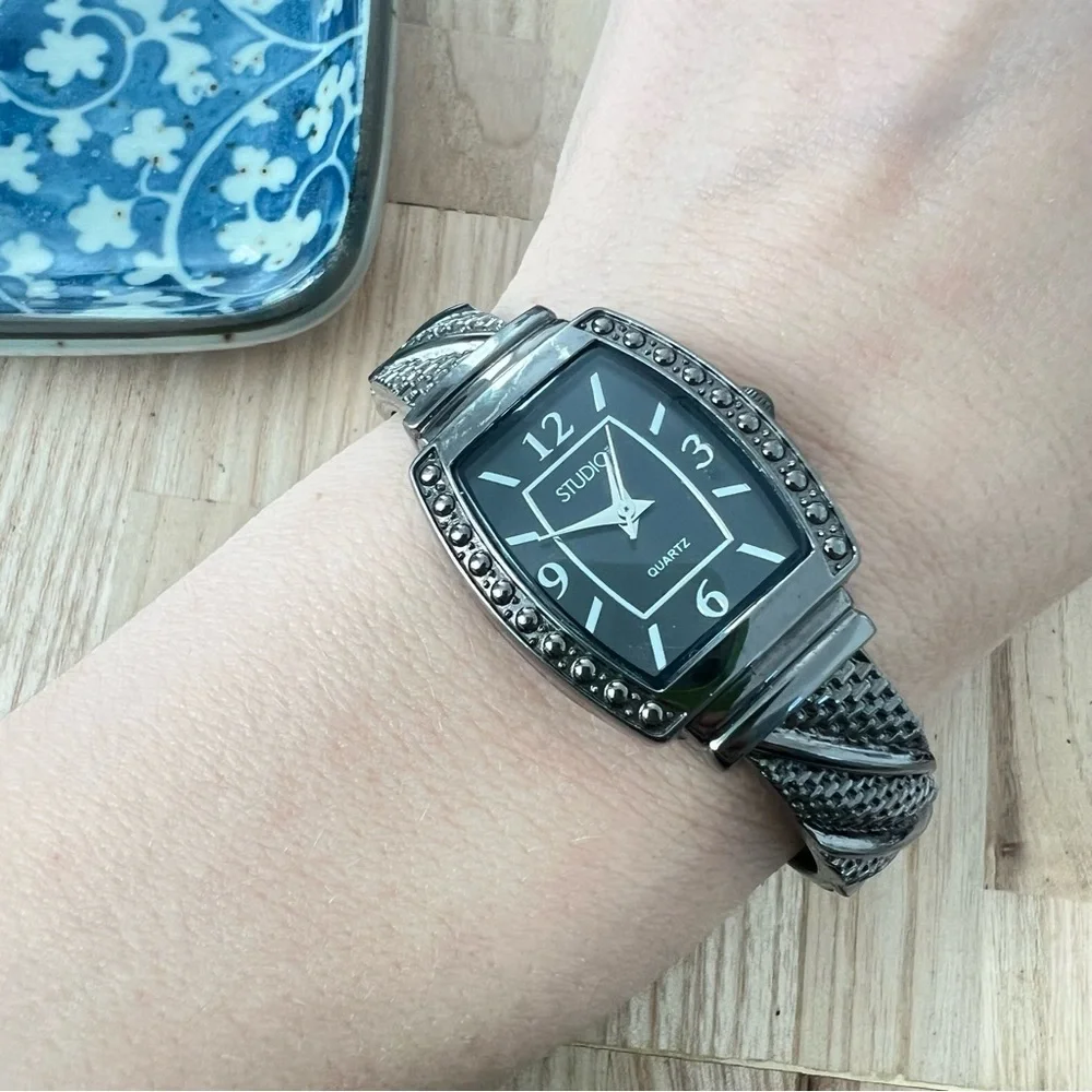 Studio time ladies black cuff bracelet watch NEW BATTERY